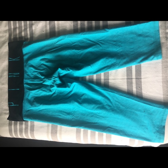 Victoria’s Secret Crop Leggings- small - Picture 1 of 3